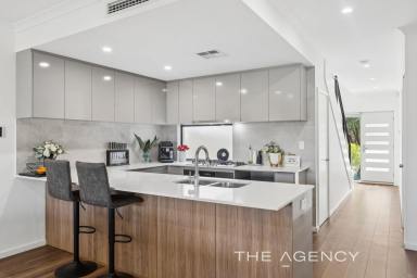 House For Sale - WA - Padbury - 6025 - Easy Never Looked So Good!  (Image 2)