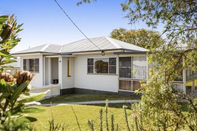 House For Sale - QLD - Rangeville - 4350 - Character Charm and a Contemporary Finish!  (Image 2)