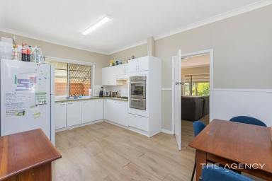 House For Sale - WA - East Victoria Park - 6101 - East Vic Park Charmer! (Image 2)