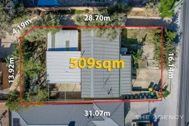 House For Sale - WA - Quinns Rocks - 6030 - Refreshing example of classic Old Quinns charm with excellent ocean views.  (Image 2)