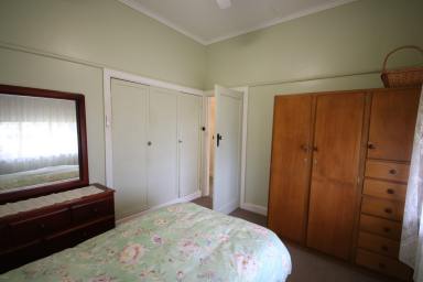 House For Sale - VIC - Rochester - 3561 - SOLID FAMILY HOME ON A GENEROUS 934m² CORNER ALLOTMENT  (Image 2)