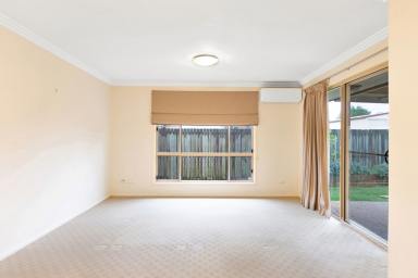 Unit For Lease - QLD - Wilsonton - 4350 - Convenient Unit in a Quiet Complex  (Image 2)