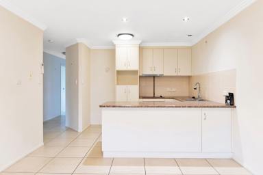 Unit For Lease - QLD - Wilsonton - 4350 - Convenient Unit in a Quiet Complex  (Image 2)