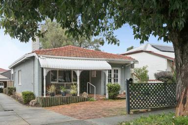 House For Sale - WA - East Victoria Park - 6101 - In a Word: Charming (Image 2)
