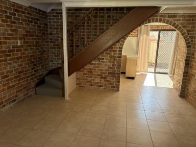 Unit For Lease - NSW - East Maitland - 2323 - Freshly Renovated Townhouse in Convenient East Maitland Location (Image 2)
