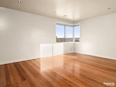House For Lease - TAS - Ravenswood - 7250 - 3 BEDROOM HOME IN RAVENSWOOD (Image 2)