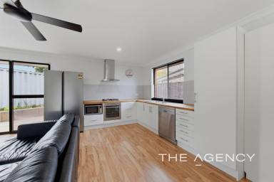 House For Sale - WA - Heathridge - 6027 - GREEN TITLE, RENOVATED & FULL OF POSSIBILITIES  (Image 2)