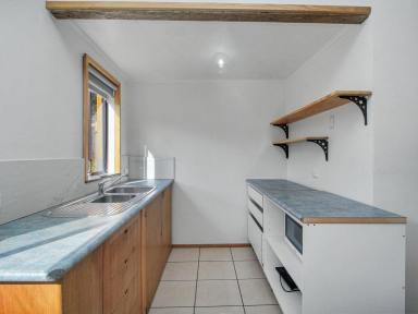 House For Sale - VIC - Bruthen - 3885 - AFFORDABLE COUNTRY CHARM WITH PLENTY OF POTENTIAL  (Image 2)