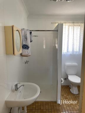 Unit For Lease - NSW - Inverell - 2360 - Tidy Unit Close To Town  (Image 2)