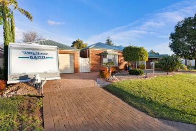 House For Sale - VIC - Mildura - 3500 - Quiet cul-de-sac family friendly Setting!  (Image 2)