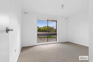 Unit For Lease - VIC - Strathdale - 3550 - Freshly Updated & Ready to Enjoy (Image 2)