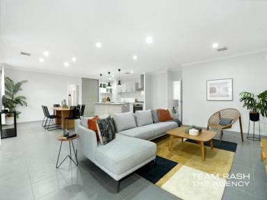 House For Sale - WA - Landsdale - 6065 - GRAND-SCALE FAMILY LIVING – SPACE FOR EVERY GENERATION  (Image 2)