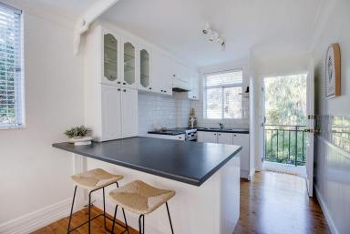 Apartment For Sale - WA - Fremantle - 6160 - End Position. Leafy Outlook. Filled with Light.  (Image 2)