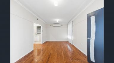 House For Lease - NSW - Tamworth - 2340 - Comfort, Lifestyle, Charm - Welcome Home... (Image 2)