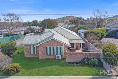 House Sold - NSW - North Tamworth - 2340 - Easy-Care Living with Comfort & Convenience  (Image 2)