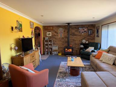 House For Sale - NSW - Inverell - 2360 - Location, Lifestyle and Easy Living  (Image 2)