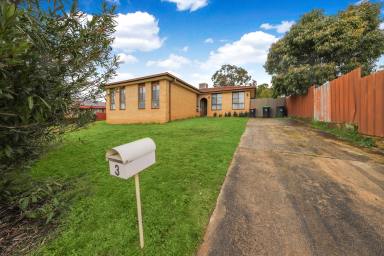 House For Sale - NSW - Tumut - 2720 - Family living in a peaceful cul-de-sac  (Image 2)