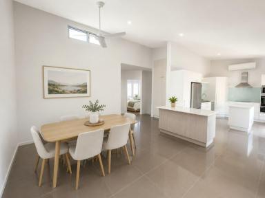 Villa For Lease - NSW - Old Bar - 2430 - Modern Villa with Stylish Entertaining Space  (Image 2)