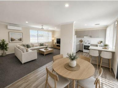 Unit For Lease - NSW - Old Bar - 2430 - Renovated Unit Close to Shops  (Image 2)