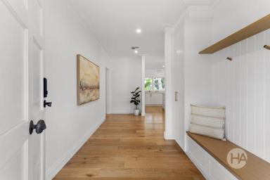House For Sale - VIC - Mount Eliza - 3930 - Your Spacious Family Sanctuary  (Image 2)