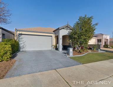 House For Sale - WA - Canning Vale - 6155 - Perfectly Positioned! Caladenia School Zone. Calling First home buyers and downsizers!  (Image 2)