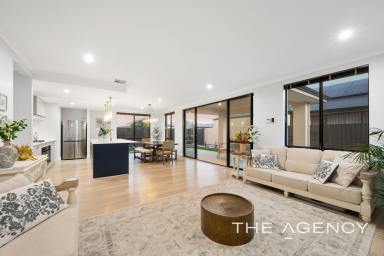 House For Sale - WA - Treeby - 6164 - Absolutely Magnificent With Family and Style In Mind!  (Image 2)