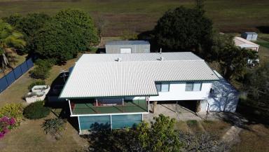 House For Sale - QLD - Calen - 4798 - Spacious Family Home with Loads of Extras!  (Image 2)