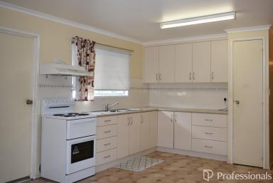 House For Sale - QLD - Calen - 4798 - Spacious Family Home with Loads of Extras!  (Image 2)