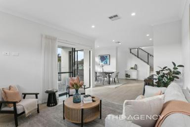 House For Sale - WA - Joondanna - 6060 - Street-Front Perfection in a Superb Lifestyle Location!  (Image 2)
