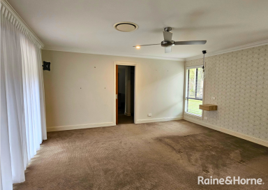 House For Lease - NSW - Falls Creek - 2540 - Exceptional Acreage Rental - Spacious Family Living & Entertainer's Dream (Image 2)