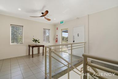 Unit For Sale - WA - Mandurah - 6210 - Mandurah Coastal Flexibility with Rare Mixed-Zoning Potential For Under $350k  (Image 2)