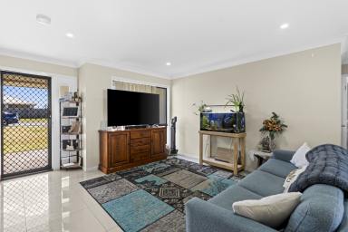 House For Sale - QLD - Wyreema - 4352 - Modern Family Living in a Peaceful Country Setting (Image 2)