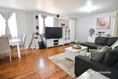 House For Sale - NSW - Inverell - 2360 - INVESTMENT OPPORTUNITY  (Image 2)