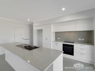 House For Sale - QLD - Mareeba - 4880 - MOVE-IN READY WITH SPACE TO ENJOY  (Image 2)
