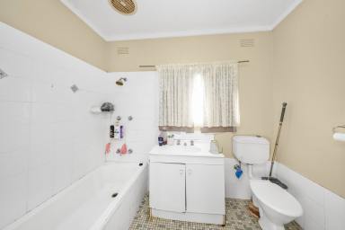 Block of Units For Sale - NSW - Tumut - 2720 - 8 x TWO-BEDROOM UNITS | 16 BEDROOMS | CLOSE TO CBD | EXCEPTIONAL INVESTMENT OPPORTUNITY  (Image 2)