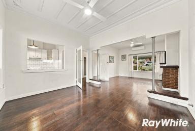 House For Lease - WA - Como - 6152 - Comfortable Living & Great Location  (Image 2)