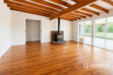 House For Sale - NSW - Inverell - 2360 - UNDER CONTRACT (Image 2)