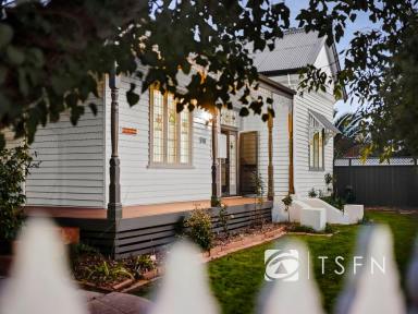 House For Sale - VIC - White Hills - 3550 - COTSWOLD - A Grand Bendigo Residence with Exceptional Versatility (Image 2)