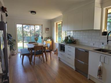 House For Lease - NSW - Warabrook - 2304 - Perfect House for Families or Students  (Image 2)