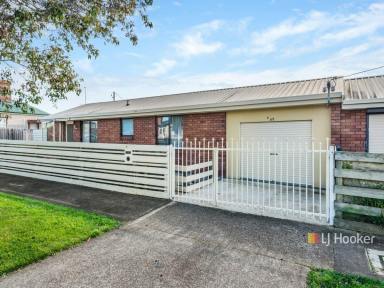 Unit For Sale - TAS - Devonport - 7310 - Conveniently Situated, Safe and Secure  (Image 2)