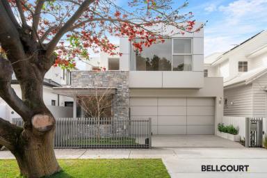 House For Sale - WA - South Perth - 6151 - RELAXED & REFINED.  (Image 2)