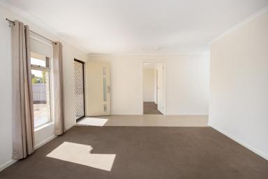 House For Sale - SA - Port Pirie - 5540 - FIRST HOME OR INVESTMENT OPPORTUNITY (Image 2)