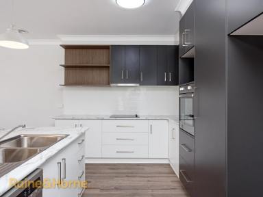 Villa For Lease - NSW - Kooringal - 2650 - PARKLAND LIVING ON YOUR DOORSTEP  (Image 2)