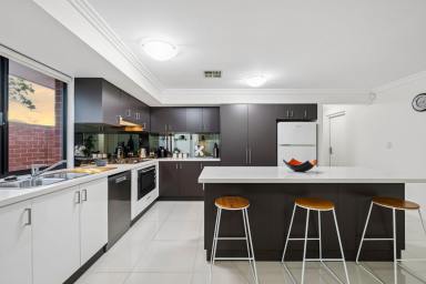 House For Sale - WA - Thornlie - 6108 - Immaculate Family Living with Exceptional Entertaining Spaces  (Image 2)