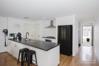 House For Sale - WA - Ridgewood - 6030 - We’re Going to Need a Bigger Boat!  (Image 2)
