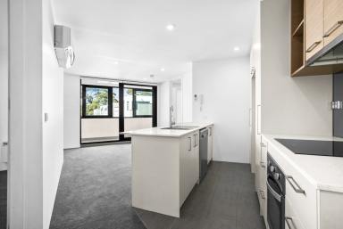 Apartment For Lease - VIC - Cheltenham - 3192 - IDEAL LOCATION | 2 BEDROOM | MODERN APARTMENT (Image 2)