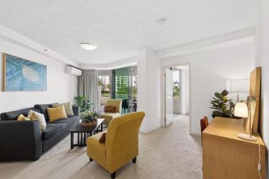 Apartment For Sale - QLD - Surfers Paradise - 4217 - SPACIOUS 1 BEDROOM APARTMENT! River Views & Huge Entertaining Balcony  (Image 2)