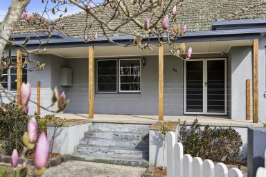 House For Sale - VIC - Camperdown - 3260 - A Great Home with Character & Style  (Image 2)