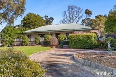 House For Sale - VIC - Healesville - 3777 - Prestigious Parkhaven Court Living with Panoramic Mountain Views (Image 2)