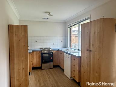 House For Lease - NSW - Moss Vale - 2577 - Moss Vale Home in Convenient Location  (Image 2)